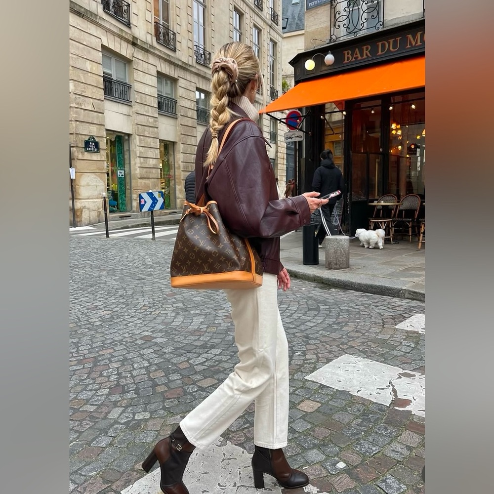 LOUIS VUITTON NOÉ BUCKET BAG